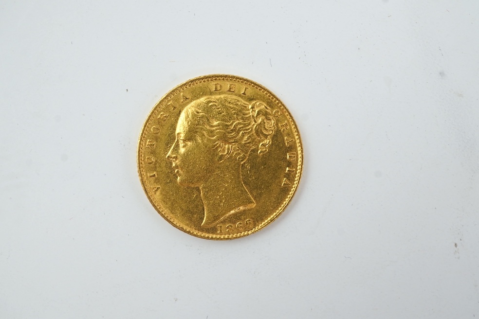 British Gold coins, Victoria, sovereign, 1866, die no. 75, about VF